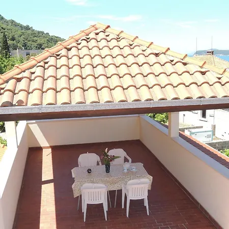 شقة Hortenzia - Three-bedroom With Terrace And Sea View